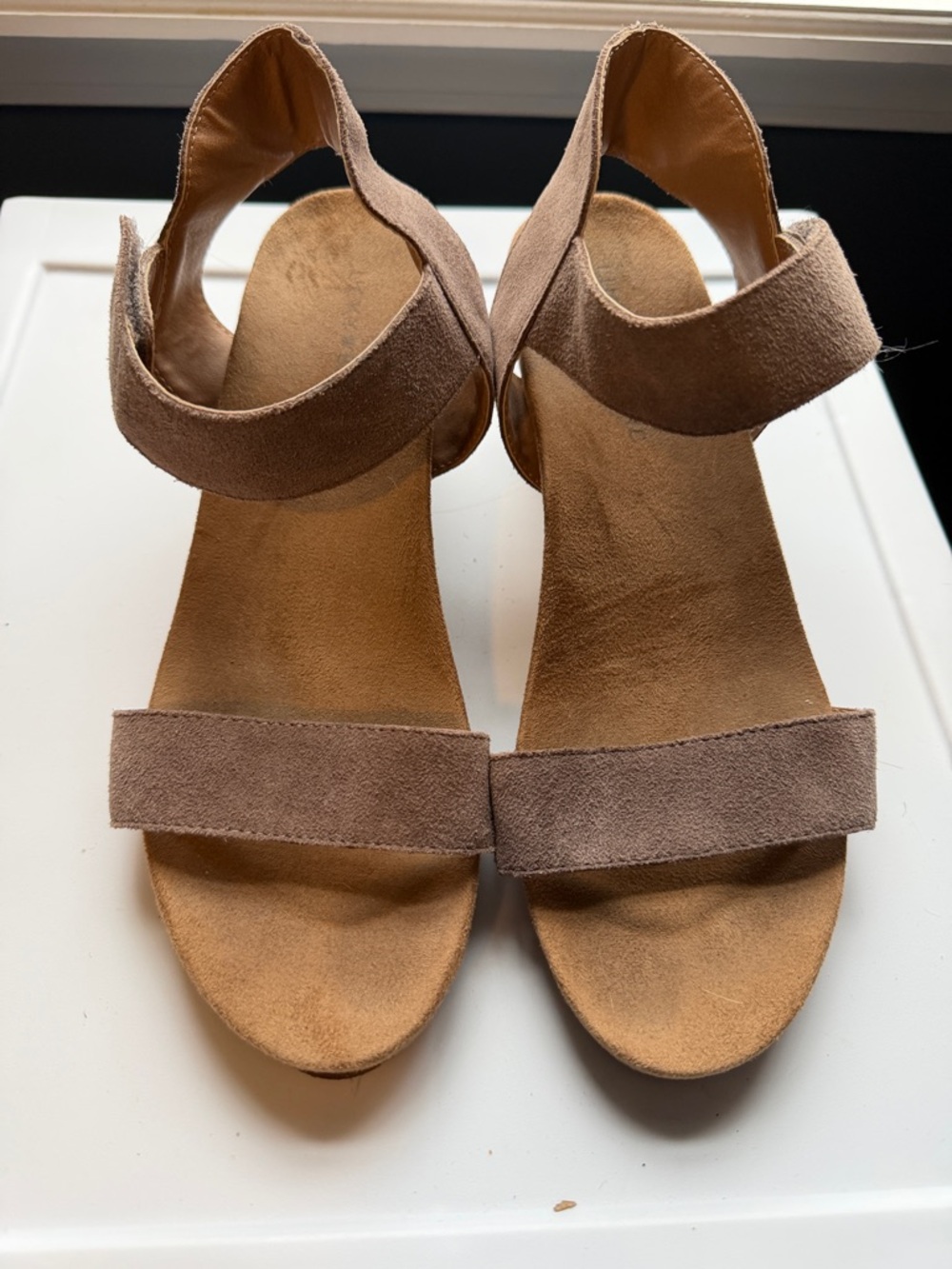 Lucky Brand Taupe Suede Strappy Slingback Sandals